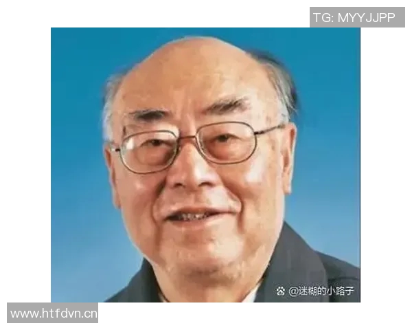 全球体育明星的成长历程与荣耀时刻揭秘：从草根到巅峰的奋斗故事